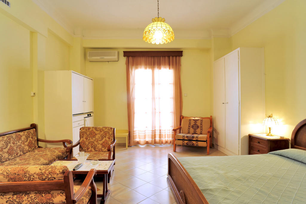 Sea Colours Rooms & Apartments แอร์มูโปลี ห้อง รูปภาพ
